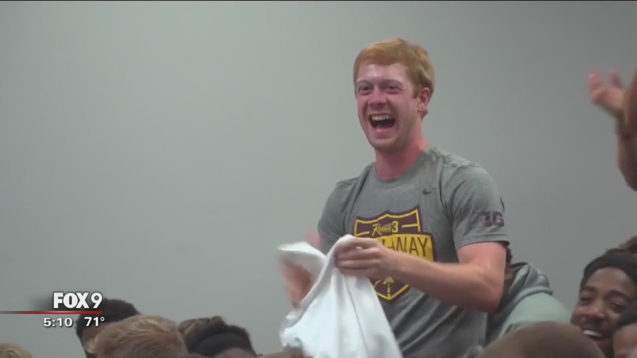 Gophers kicker Justin Juenemann's scholarship delivered by t-shirt cannon