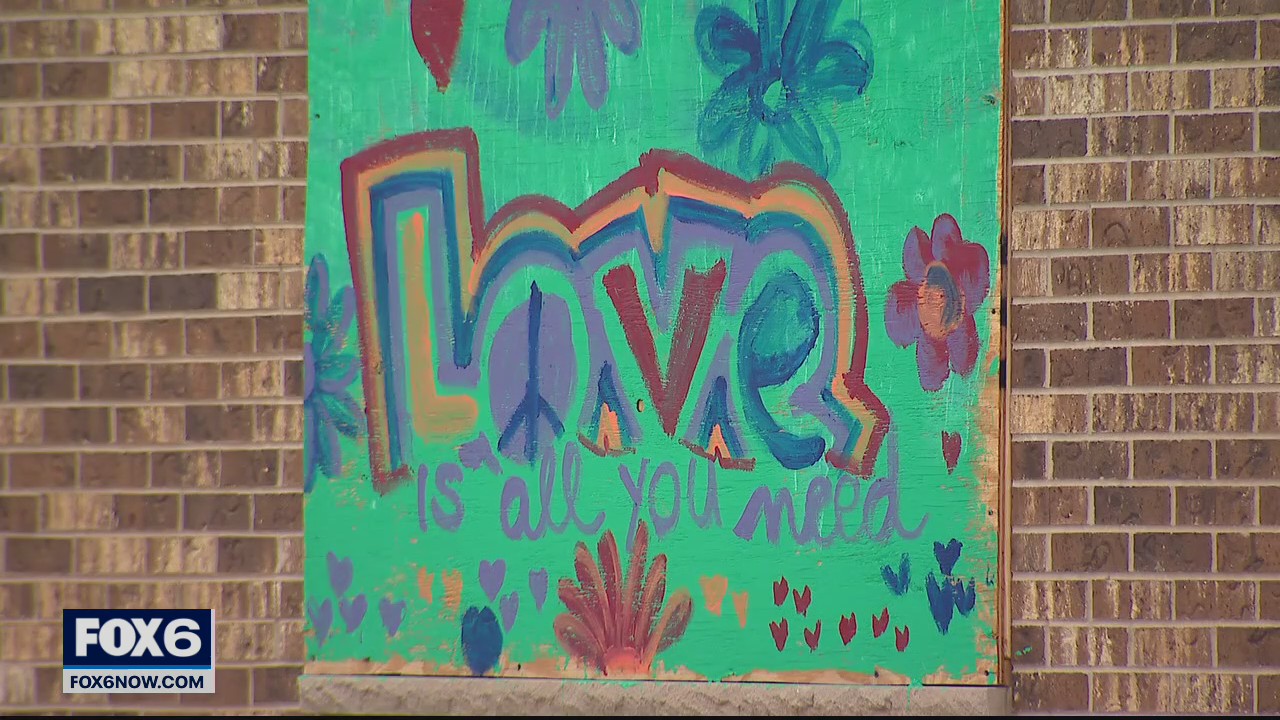 Boards come down in Kenosha, to be featured in art gallery