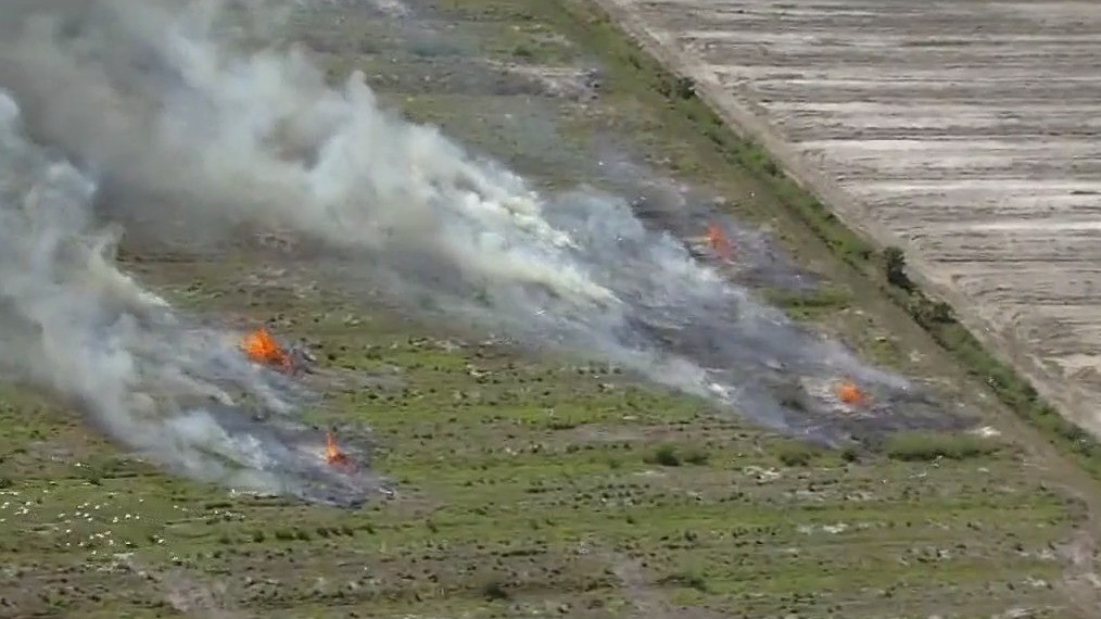 Brush fire burns close to homes in Osceola County | FOX 35 Orlando
