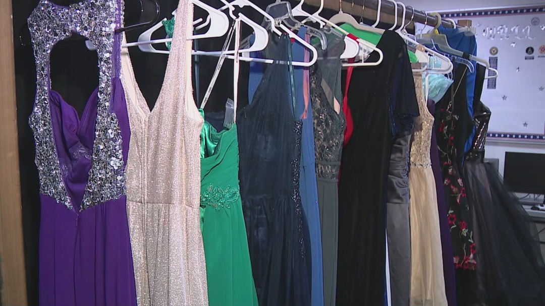 AZ org accepting dress donations for free event