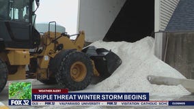 Illinois, Indiana officials warn of rough commute as winter storm bears down on area