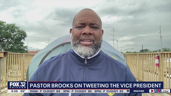 Pastor Corey Brooks calls Kamala Harris' attention to Chicago violence