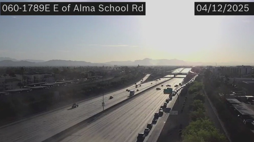 Deadly crash closes US 60 Saturday morning | FOX 10 Phoenix