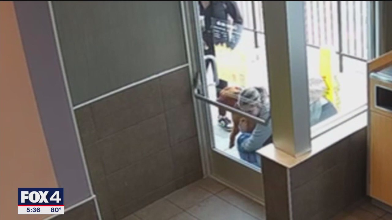 Women steal man’s dog while he’s in the restroom