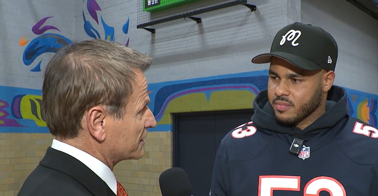 Bears' T.J. Edwards visits Boys & Girls Club of Bridgeport to give back, discuss season