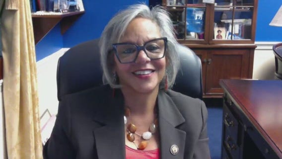 Robin Kelly slams GOP over shutdown and ICE raids in Chicago, eyes Durbin’s Senate seat | ChicagoLIVE
