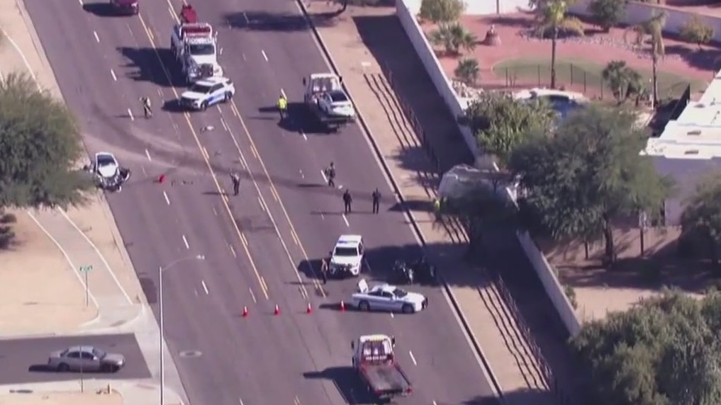 3 people hurt in Scottsdale crash | FOX 10 Phoenix