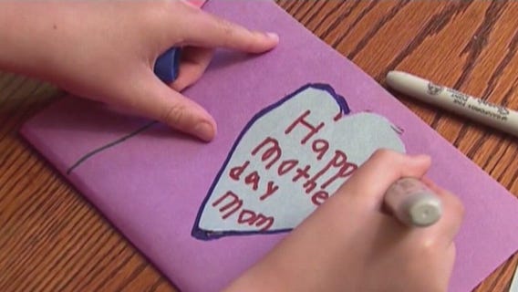 Creative ways to make mom feel special during the pandemic