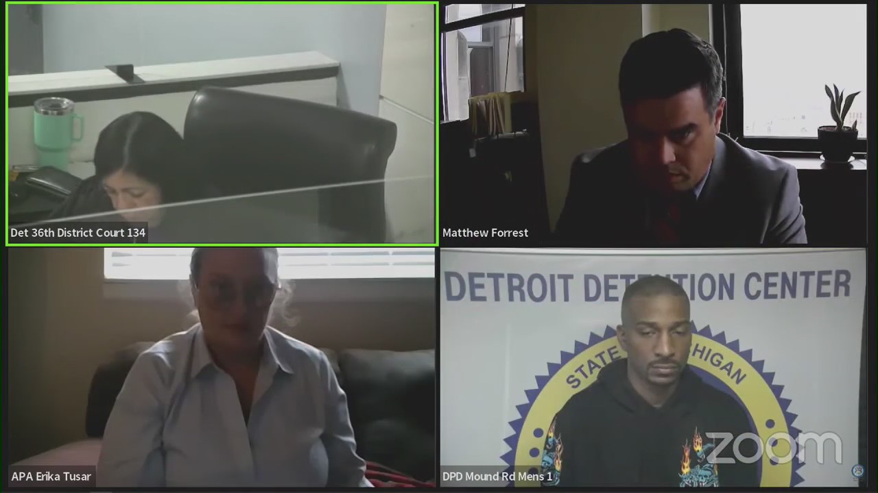 Detroit police officer charged with assaulting bouncer downtown