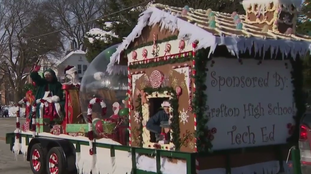 Grafton Christmas parade rolls through downtown