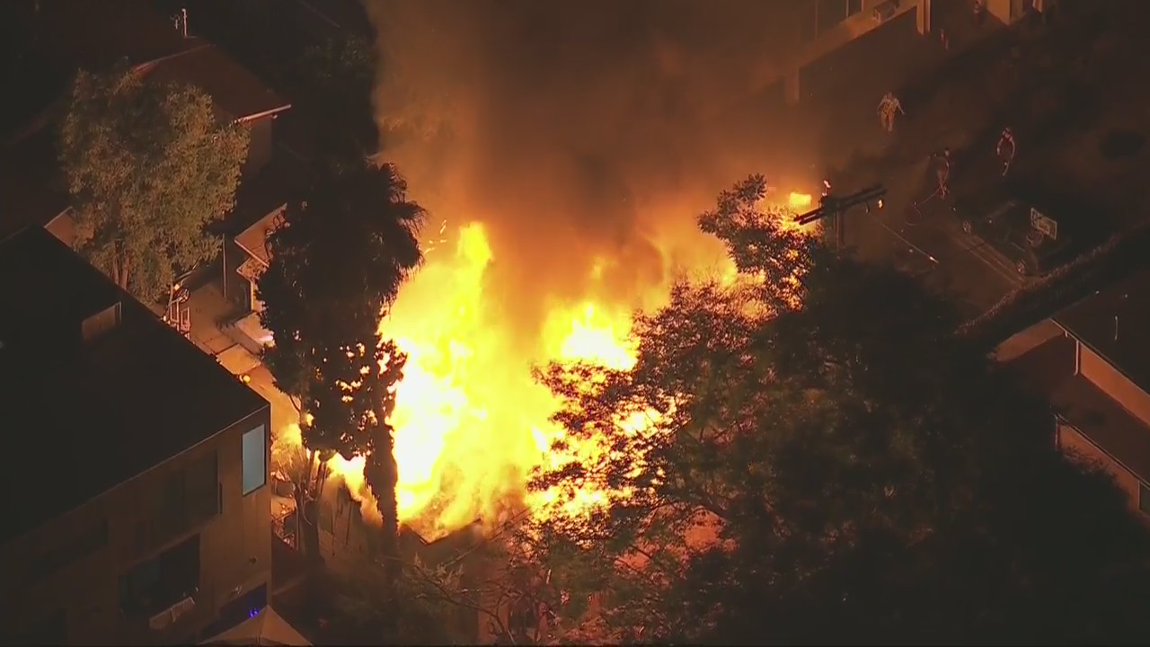 Crews battle massive East Hollywood fire