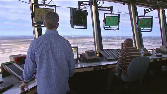 Illinois lawmakers call for more air traffic controllers in wake of D.C. tragedy