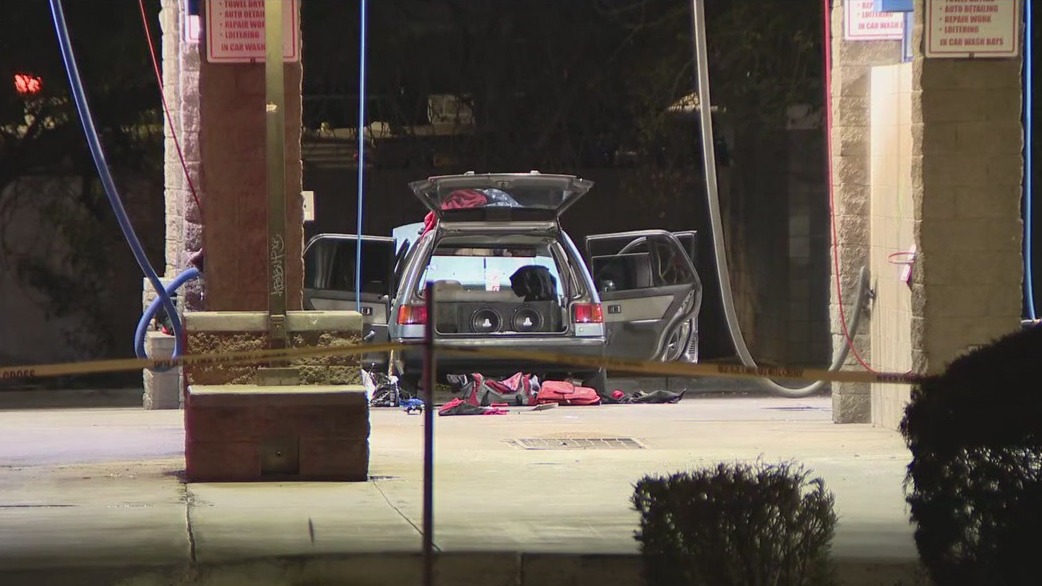 Police investigation at Phoenix gas station