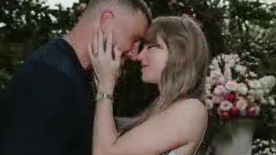 Taylor Swift, and Chiefs' Travis Kelce announce engagement