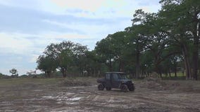 Texas flooding: More rain hindering search crews