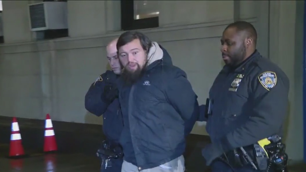 Accused Taylor Swift stalker charged for violating protection orders