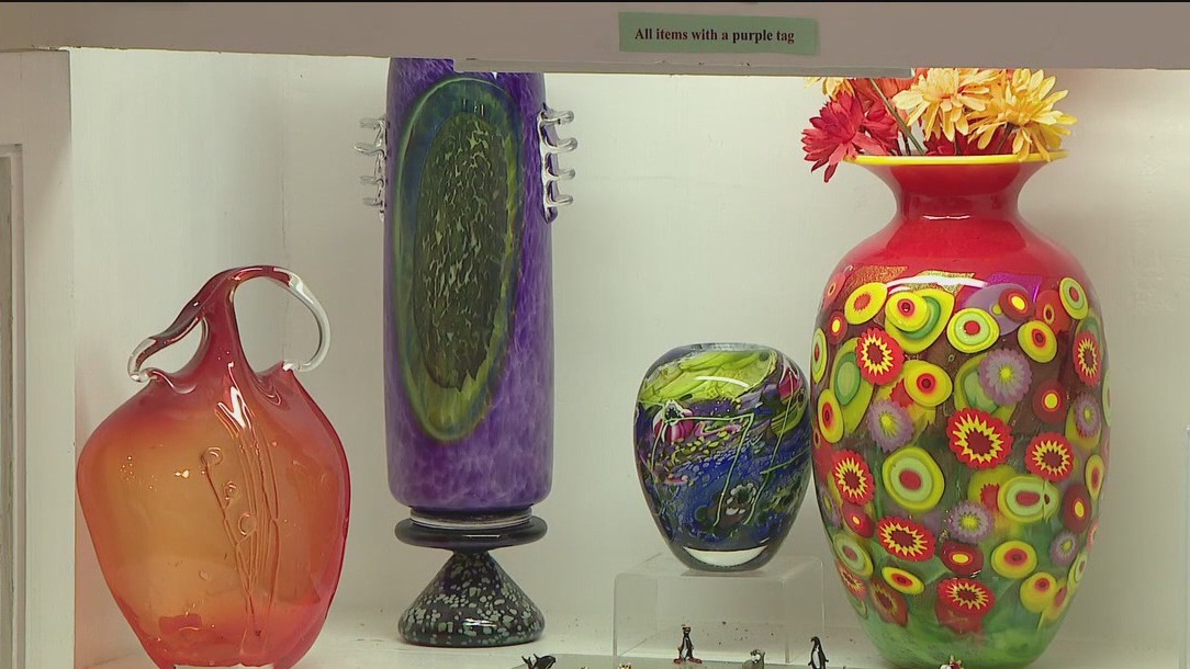 The Craftsman House features local and national artists