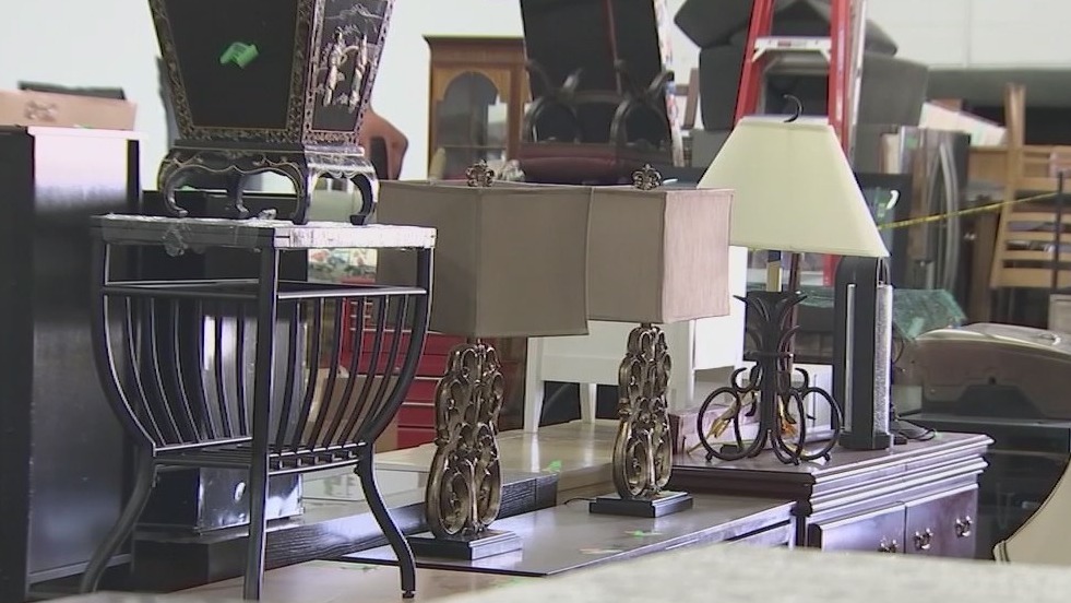 Arizona decluttering company sells, donates and recycles unwanted items