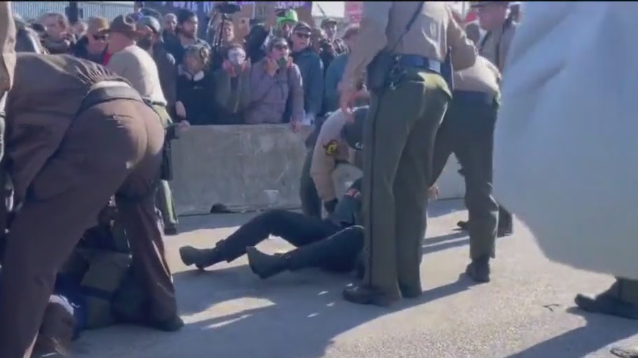 Chaos outside Broadview ICE facility as protesters clash with officers