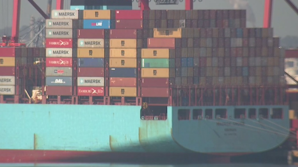 Ports of Los Angeles, Long Beach enacting fines amid backlog