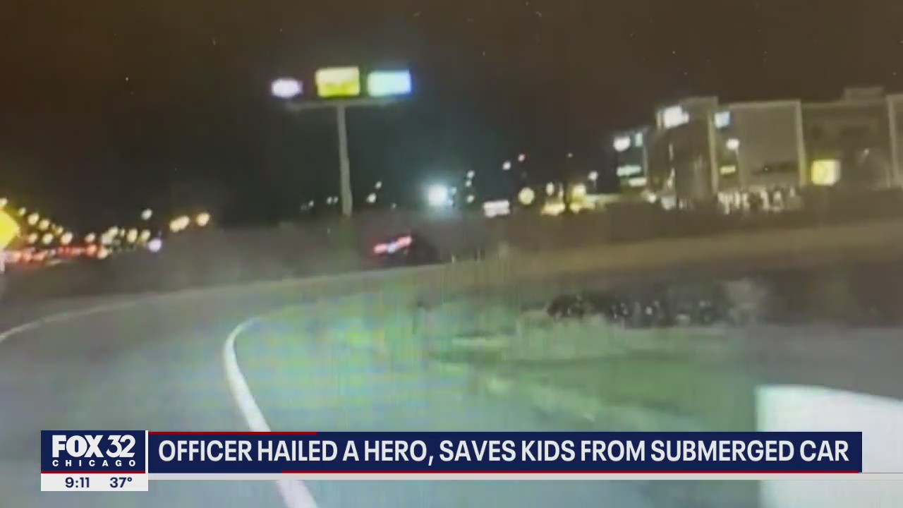 Indiana officer hailed a hero after saving kids from submerged car