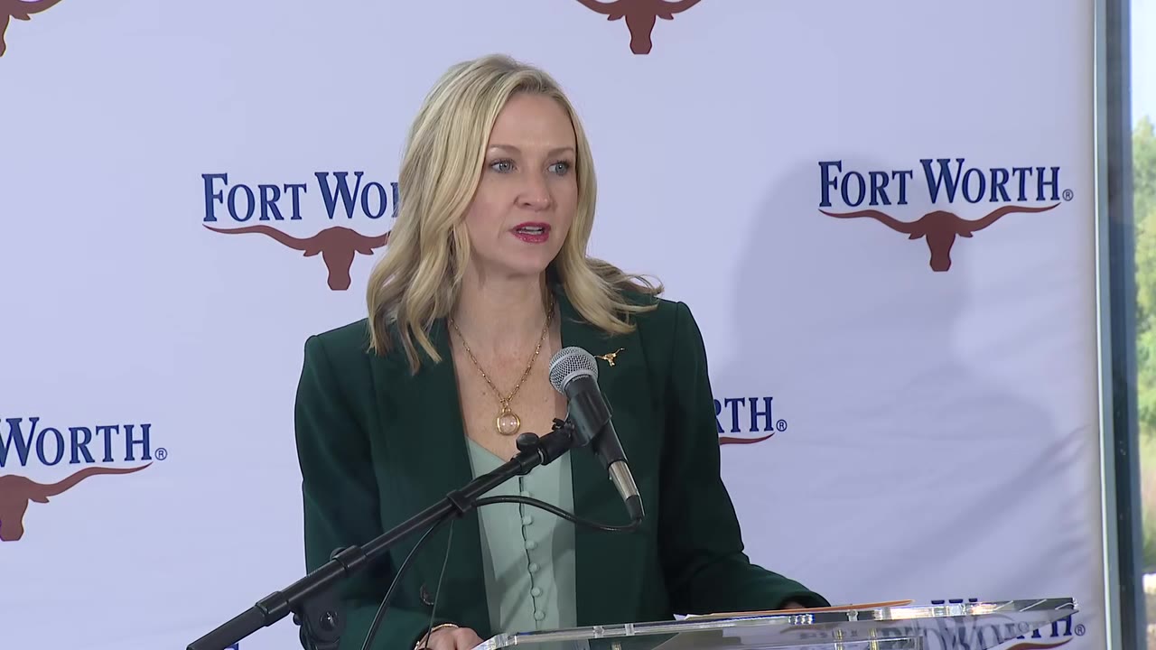 Mayor reacts to Fort Worth ISD's state takeover | FULL