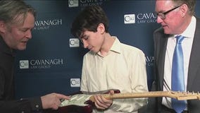 Chicago teen mistakenly shot by police wins settlement