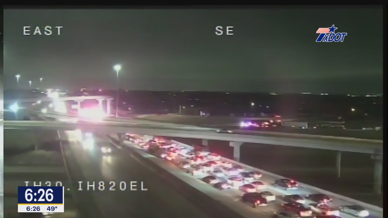 All eastbound lanes of I-30 closed in Fort Worth