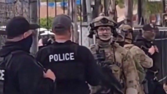 California bans masking by federal law enforcement