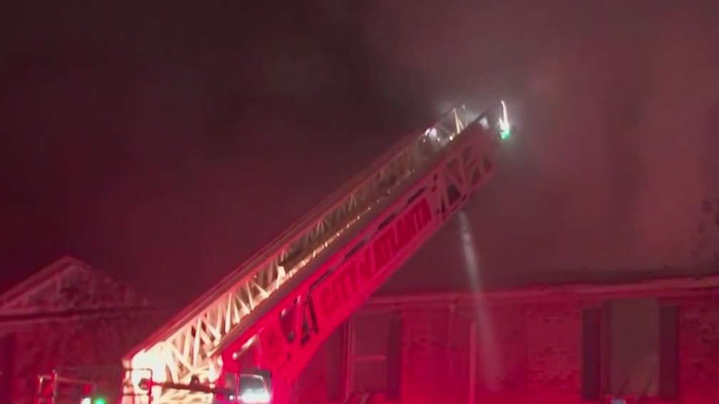 At least 1 person displaced by apartment fire in SW Atlanta overnight