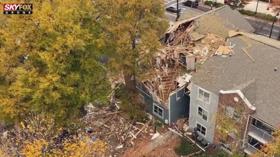 Good Samaritan saves man from explosion; Man arrested for pistol whipping clerk | FOX 5 News