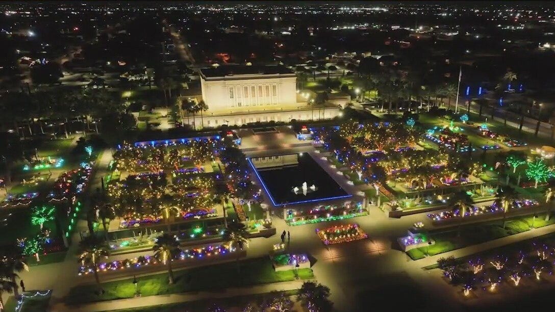 Mesa LDS temple continues holiday lights tradition
