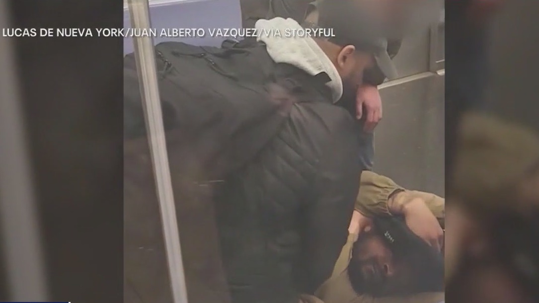 Daniel Penny Trial: 911 call played in court