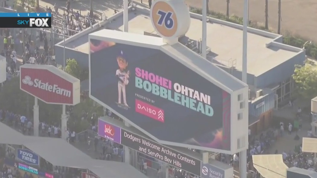 Shohei Ohtani bobblehead night: Fans line up early