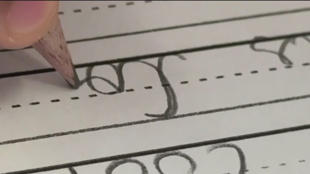 Bringing back cursive in schools