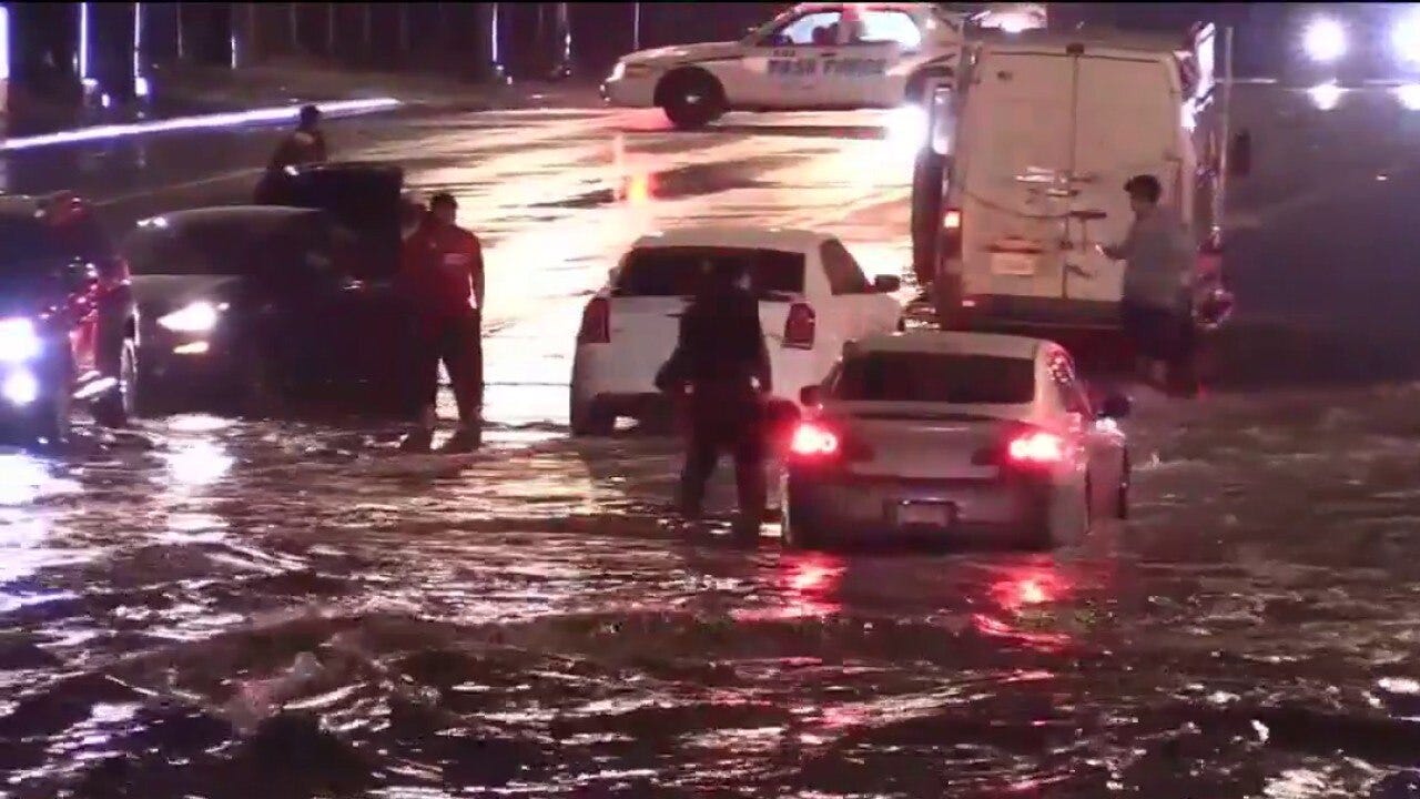 Chicago flooding: Torrential downpour causes mess in Chicago area