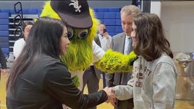 Chicago student with visual impairment to throw first pitch at White Sox game