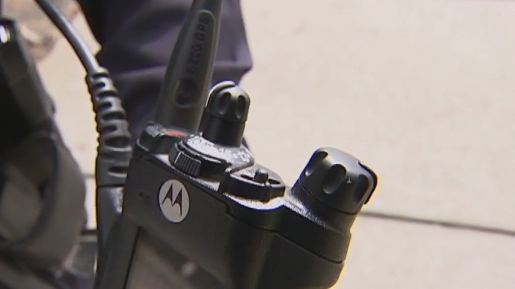 Critics blast decision by East Bay police agencies to cut off radio traffic to public