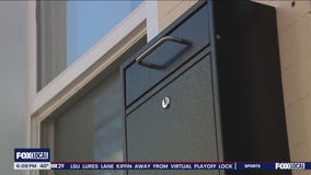 Neighbors return lost purse, wallet in Point Breeze