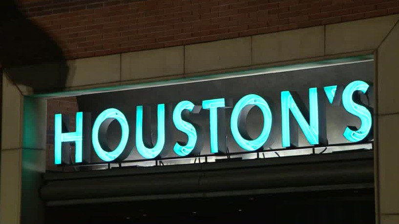 NJ mom claims restaurant kicked out autistic son