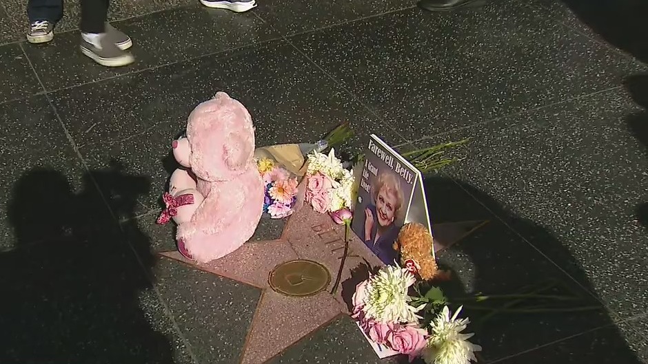 Fans gather in Hollywood to remember legendary actress Betty White