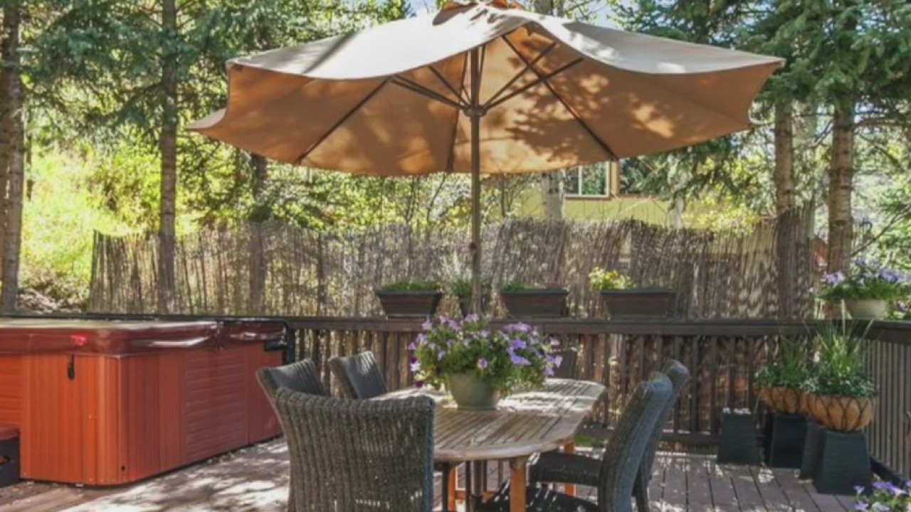 Travel Tuesday: Shoulder Season