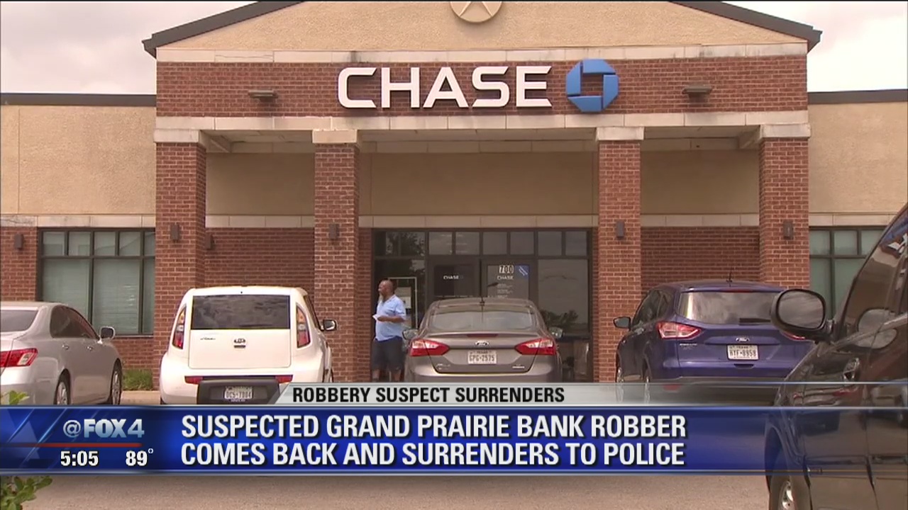 Grand Prairie bank robbery suspect surrenders | FOX 4 Dallas-Fort Worth