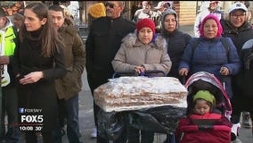 Rally in support of churro vendors