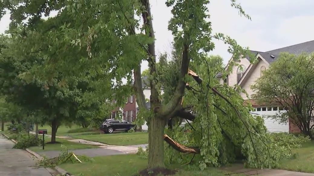 Tornadoes confirmed in Naperville, Joliet and Crest Hill