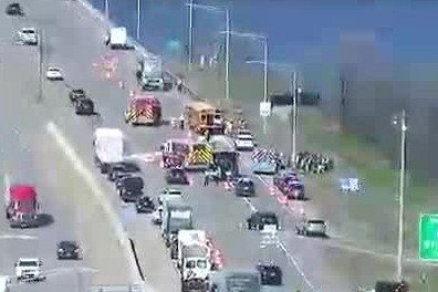 Students injured in Wisconsin bus crash [RAW]