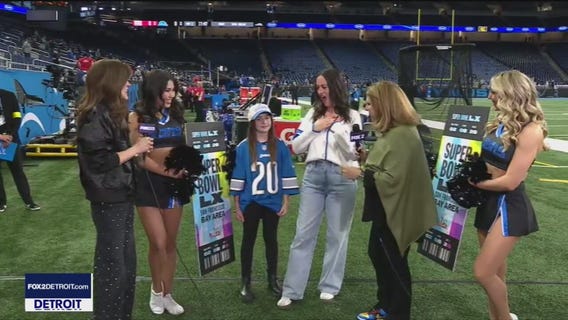 Detroit Lions gift fans tickets to Super Bowl prior to game with Giants