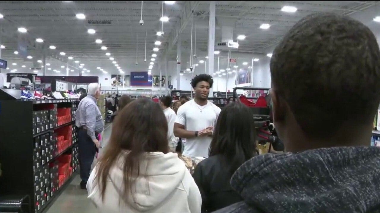 Justice Haynes treats kids to shopping spree