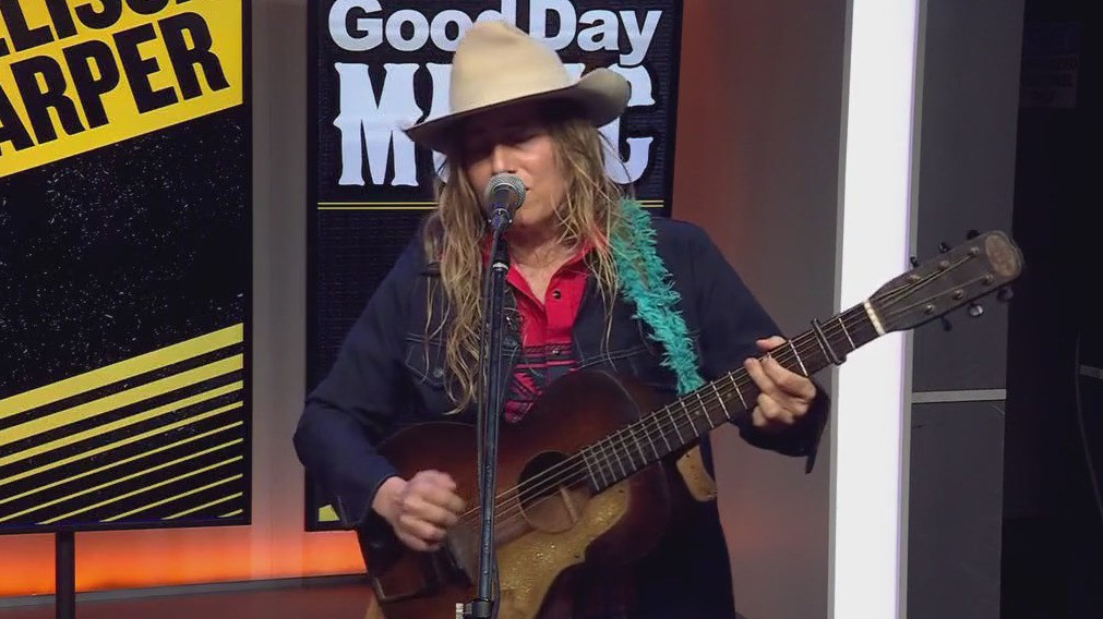 Melissa Carper performs in FOX 7 Austin studios