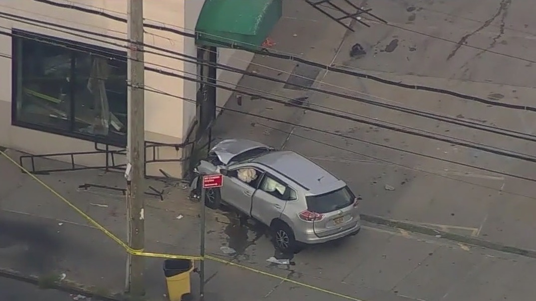 Driver shot in the head, killed in Queens